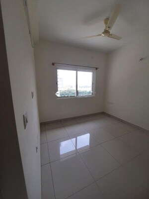 Room in 2 BHK Apartment at Eden Park At The Prestige City, Sarjapur Road – for Rent