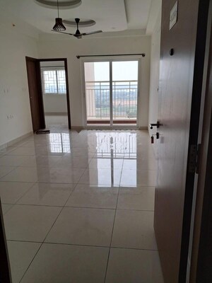Room in 2 BHK Apartment at Bren Northern Lights, Jakkuru – for Rent