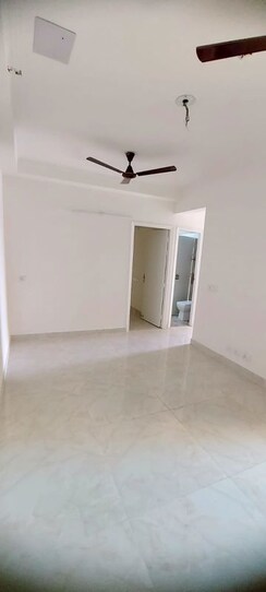 3 BHK + Prayer Room,Servant Room,Study Room,Extra Room,Basement,Store Room Apartment For Sale in Gaurs Siddhartham