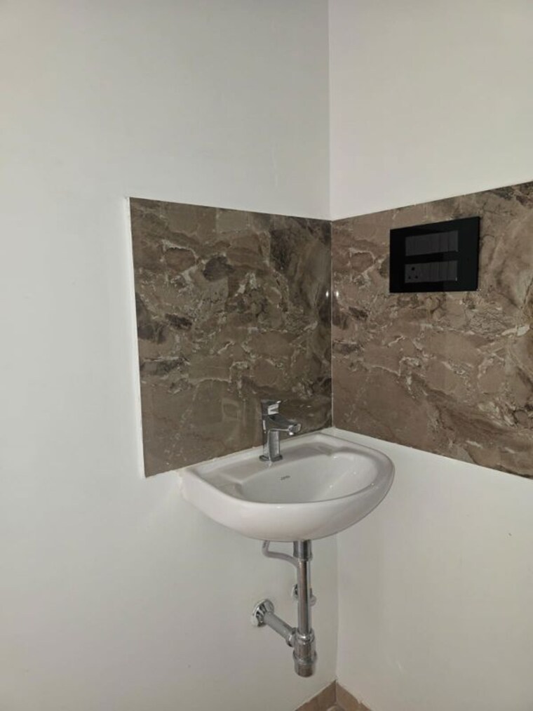 Bathroom, vtp-leonara 1 Bedroom 450 Sq.Ft. Apartment In Mahalunge Pune 10609511