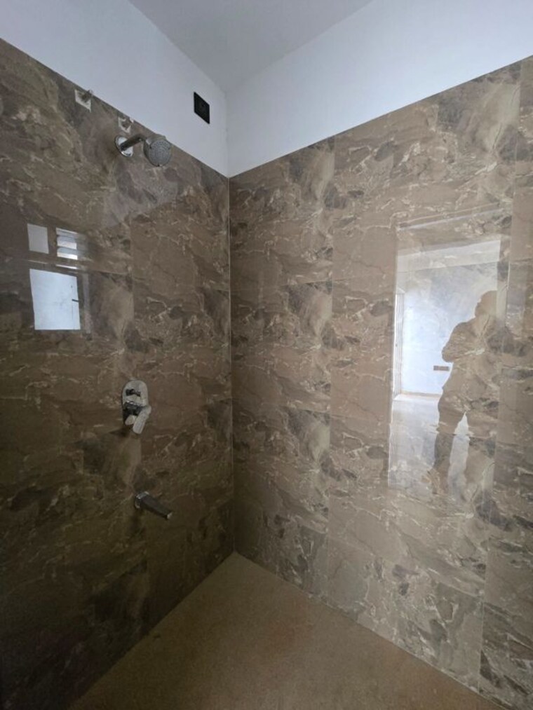 Bathroom, vtp-leonara 1 Bedroom 450 Sq.Ft. Apartment In Mahalunge Pune 10609511