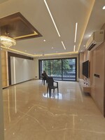 4 BHK + Servant Room 300 Sq.Yd. Builder Floor in Sushant Lok I