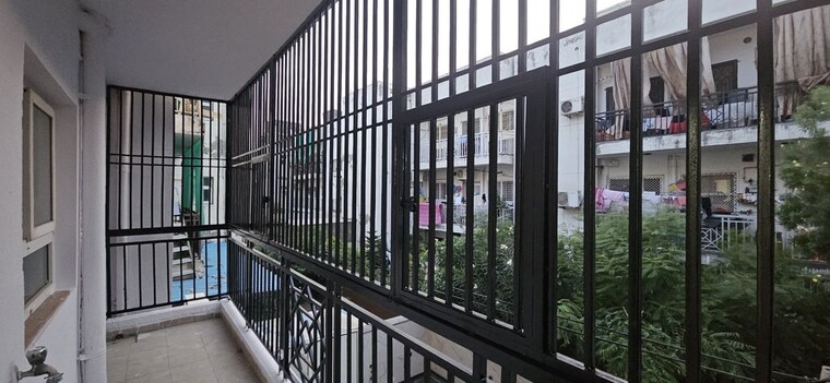 Balcony, bptp-elite-floors 3 Bedroom 250 Sq.Yd. Builder Floor In Sector 83 Faridabad 10609539