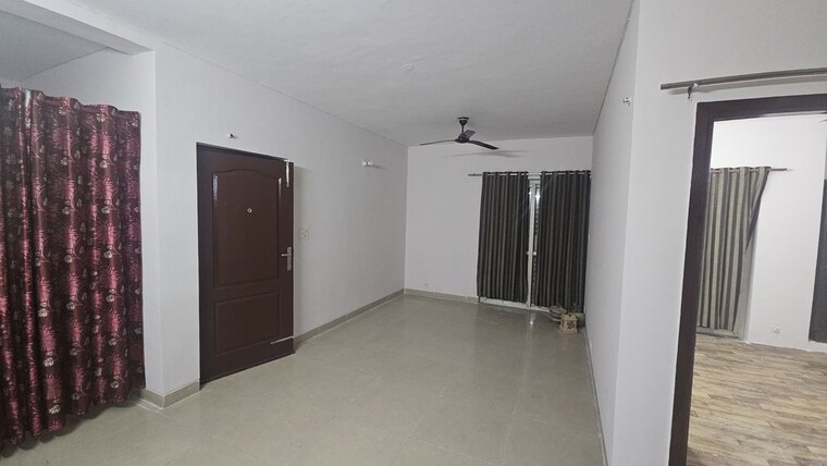 Room, bptp-elite-floors 3 Bedroom 250 Sq.Yd. Builder Floor In Sector 83 Faridabad 10609539