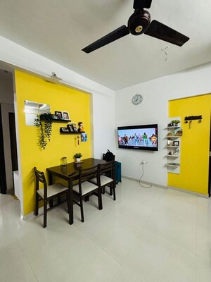 Team Area in 1 BHK Apartment at Dynamic Crest, Shilphata – for Rent