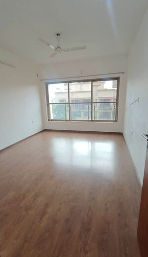 Room in 2 BHK Apartment at K Raheja Vistas, Powai – for Rent
