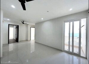 Room in 3 BHK Apartment at Pir Machalla – for Sale