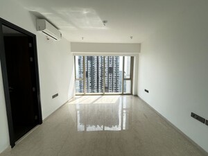 Room in 3 BHK Apartment at Lodha Trump Tower, Worli – for Rent