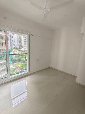 Bedroom in 2 BHK Apartment at Andheri West – for Rent
