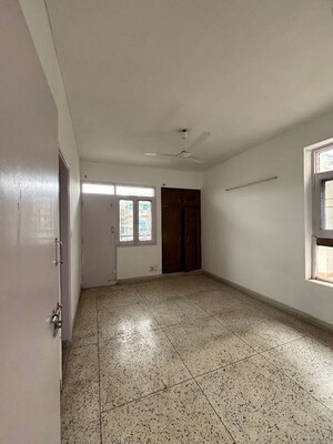 Room in 3 BHK Apartment at Dwarka – for Rent