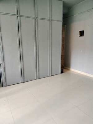 2 BHK Apartment For Rent in Tushar Apartments, Santacruz West
