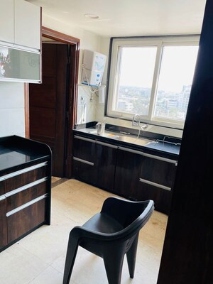 Team Area in 4 BHK Apartment at C Scheme – for Rent