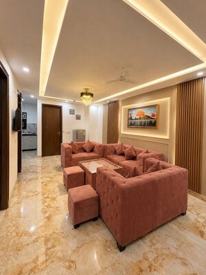 2 BHK Builder Floor For Rent in Saket