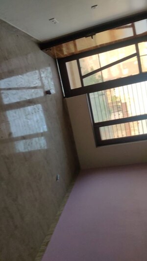 Room in 3 BHK Builder Floor at BP Homes, Sector 85 – for Rent