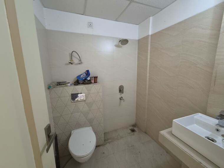 Bathroom, harmony-imperial-apartments 3 Bedroom 1350 Sq.Ft. Apartment In Kishanpura Zirakpur 10609638