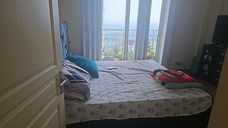 Bedroom, alphacorp-gurgaon-one-84 2 Bedroom 1270 Sq.Ft. Apartment In Sector 84 Gurgaon 10609624