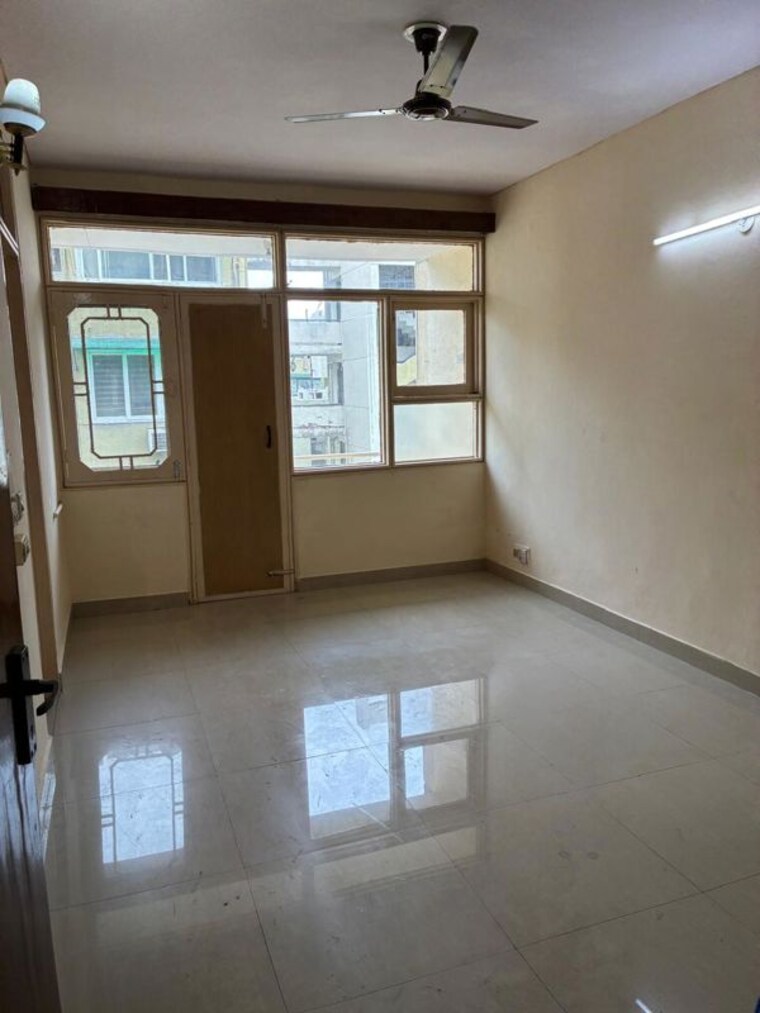 Room, ip extension 3 Bedroom 1650 Sq.Ft. Apartment In Ip Extension Delhi 10609607