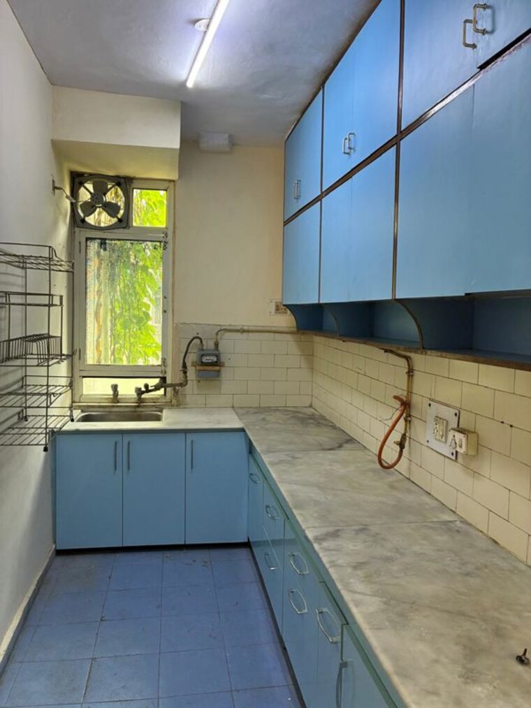 Kitchen, ip extension 3 Bedroom 1650 Sq.Ft. Apartment In Ip Extension Delhi 10609607