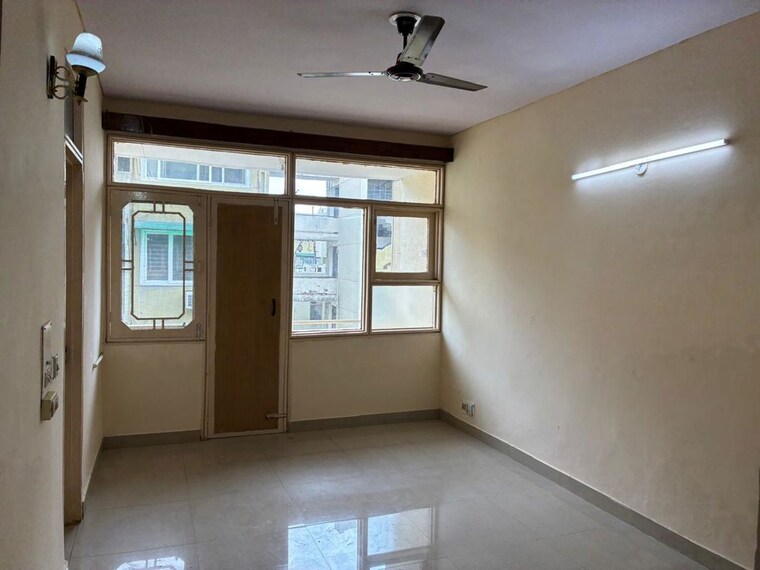 Room, ip extension 3 Bedroom 1650 Sq.Ft. Apartment In Ip Extension Delhi 10609607