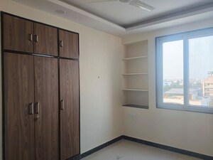 Room in 3 BHK Apartment at Vaishali Nagar – for Rent
