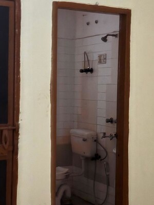 Bathroom in 3 BHK Apartment at Sector 5 Dwarka – for Rent