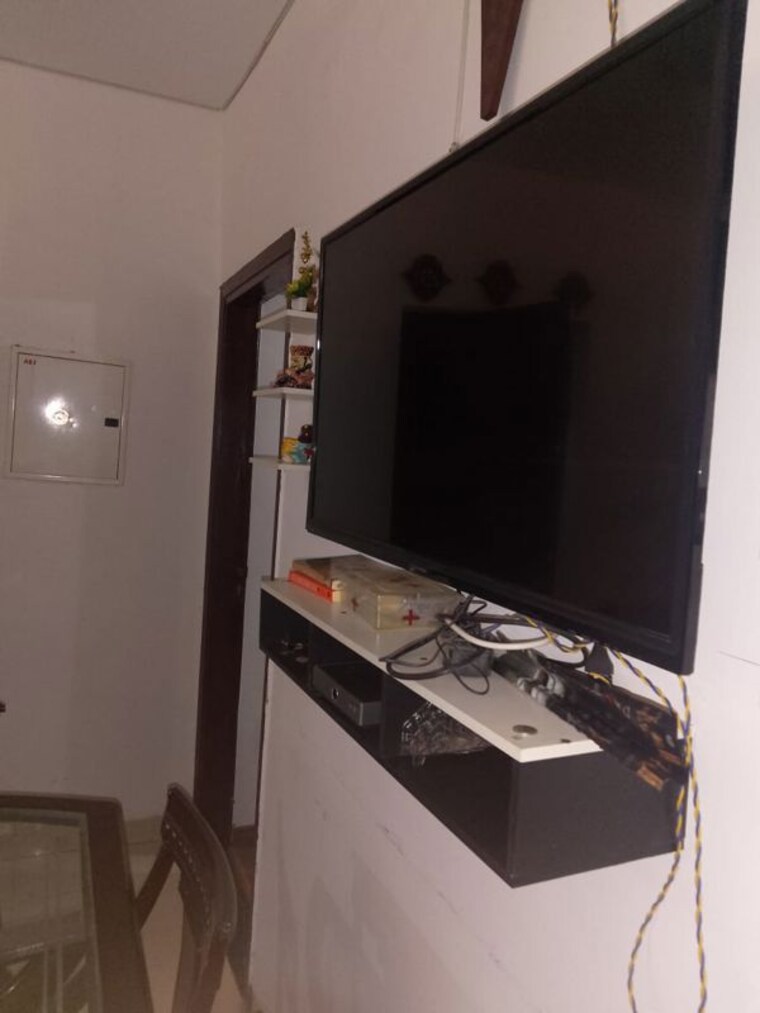 Kitchen, bptp-parkland 3 Bedroom 300 Sq.Yd. Builder Floor In Sector 75 Faridabad 10609692