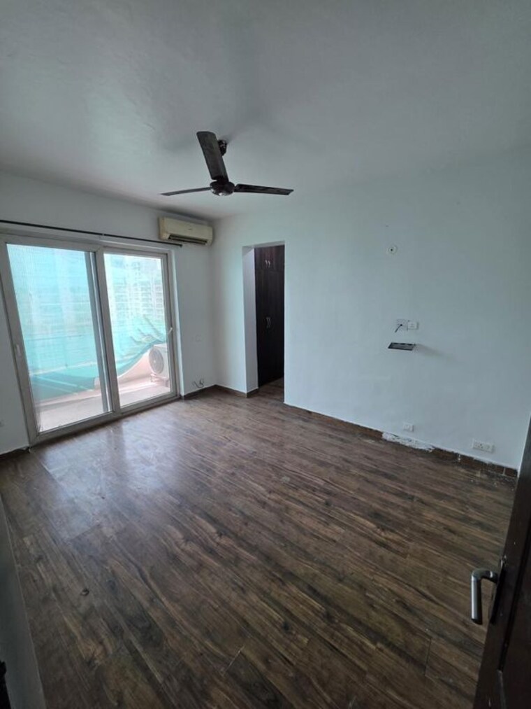 Room, puri-pranayam 3 Bedroom 1857 Sq.Ft. Apartment In Sector 82 Faridabad 10609716