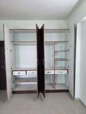 Furnished Amenities in 3 BHK Apartment at Puri Pranayam, Sector 82 – for Rent