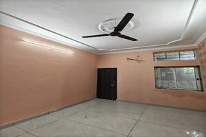 Room in 4 BHK Villa at Mansarovar Extension – for Sale