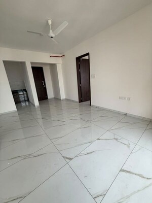 Room in 3 BHK Apartment at Kohinoor Sapphire, Tathawade – for Rent