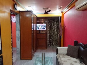 Bedroom in 1 RK Apartment at Malad West – for Sale