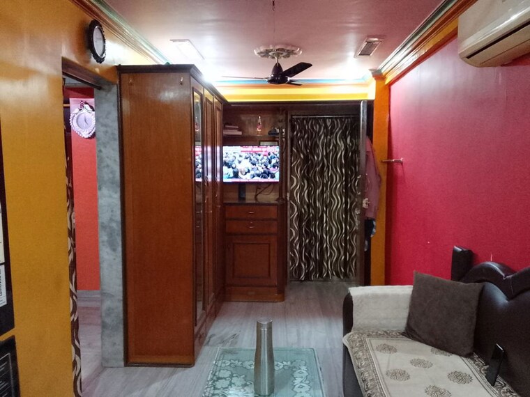 Bedroom, malad west 1 RK 250 Sq.Ft. Apartment In Malad West Mumbai 10609734