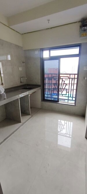 Room in  Apartment at Andheri West – for Rent