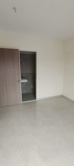 Room in  Apartment at Andheri West – for Rent