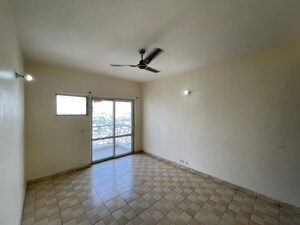 Room in 2 BHK Apartment at BPTP Princess Park, Sector 86 – for Rent