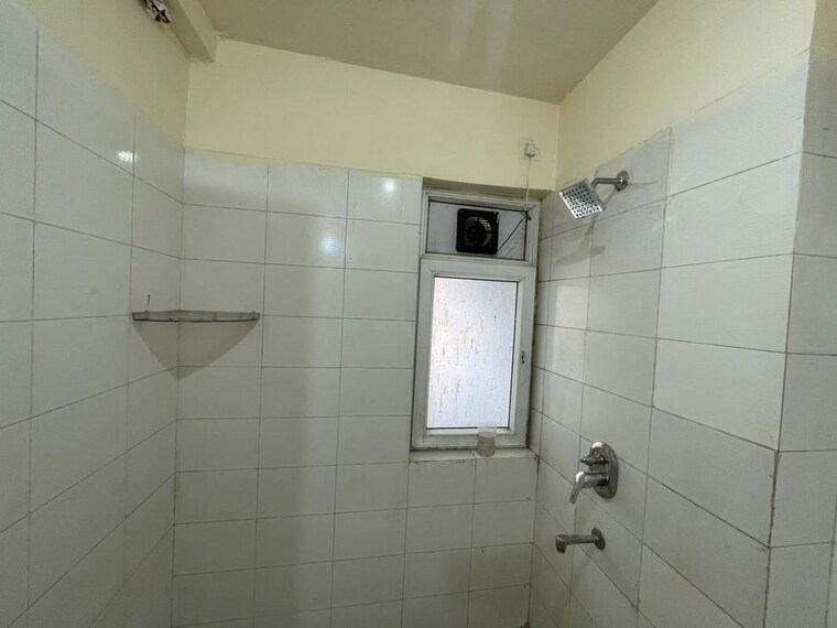 Bathroom, bptp-princess-park 2 Bedroom 1261 Sq.Ft. Apartment In Sector 86 Faridabad 10609786