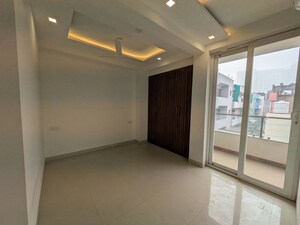Room in 2 BHK Builder Floor at Sector 22 – for Rent