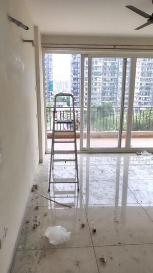 Room in 3 BHK Apartment at RPS Auria, Sector 88 – for Rent