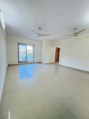 Room in 2.5 BHK Apartment at Kanakia Spaces Vasundhara, Manpada – for Rent