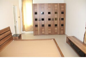 Room in 3 BHK Villa at Babukhan Lakefront, Kokapet – for Rent