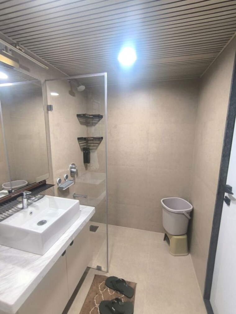 Bathroom, runwal-the-central-park 3 Bedroom 1100 Sq.Ft. Apartment In Chinchwad Pune 10387104