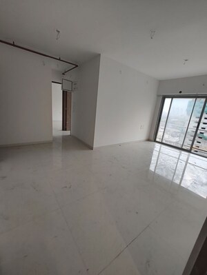 Room in 2 BHK Apartment at L And T Rejuve 360, Mulund West – for Rent
