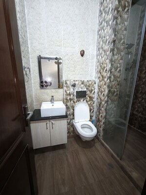 Bathroom in 3 BHK Builder Floor at Ashok Nagar – for Rent
