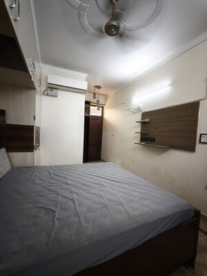Bedroom in 3 BHK Builder Floor at Ashok Nagar – for Rent