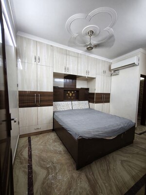 Bedroom in 3 BHK Builder Floor at Ashok Nagar – for Rent