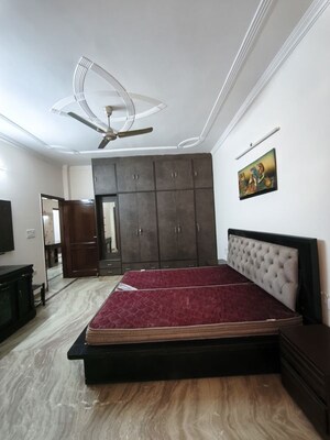 Bedroom in 3 BHK Builder Floor at Ashok Nagar – for Rent