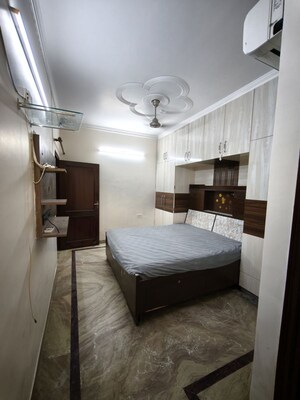 Bedroom in 3 BHK Builder Floor at Ashok Nagar – for Rent