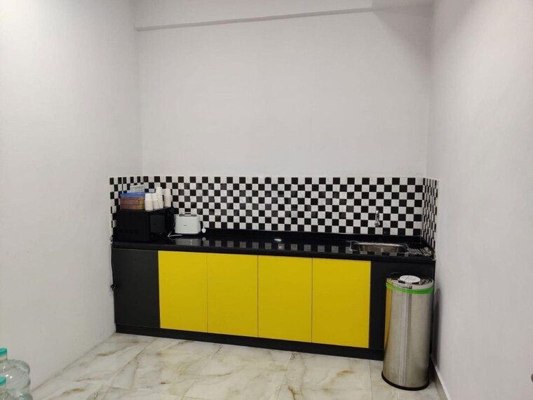 Bedroom, yeshwant colony Commercial Office Space 2000 Sq.Ft. In Yeshwant Colony Indore 10609831