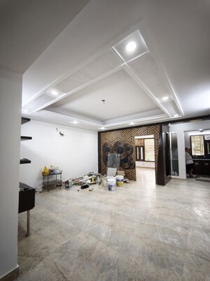 Room in 3 BHK Builder Floor at Tilak Nagar – for Rent