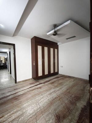 Room in 3 BHK Builder Floor at Tilak Nagar – for Rent